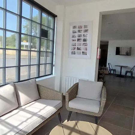 Les Avec Sdb,1 L'interieur Completement Renove En 2024,plage Du Debarquement 5 Minutes A Pied Värdshus Vierville-sur-Mer